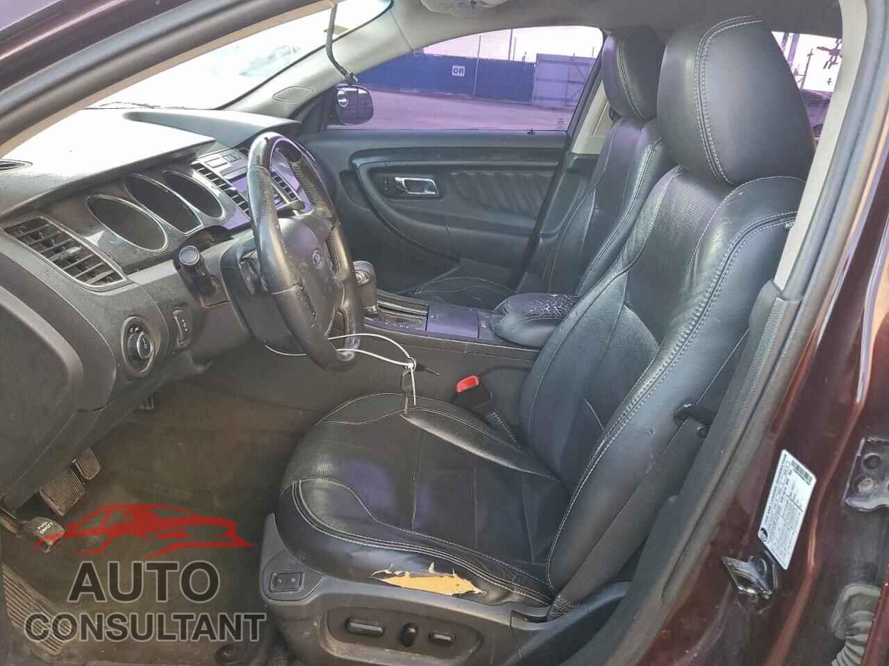 FORD TAURUS 2011 - 1FAHP2FW2BG174867