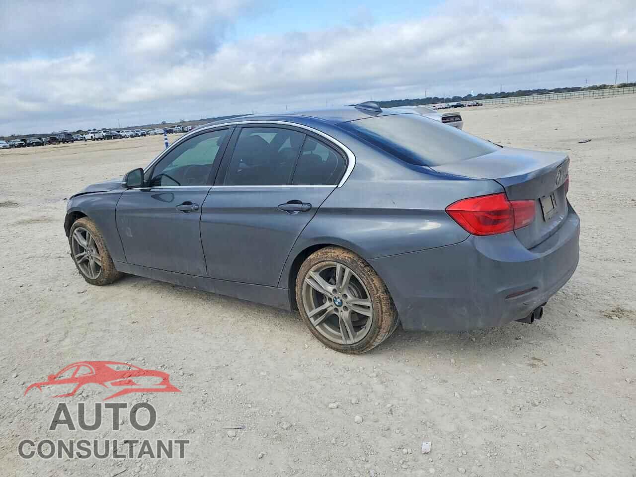 BMW 3 SERIES 2018 - WBA8B9C56JEE81434