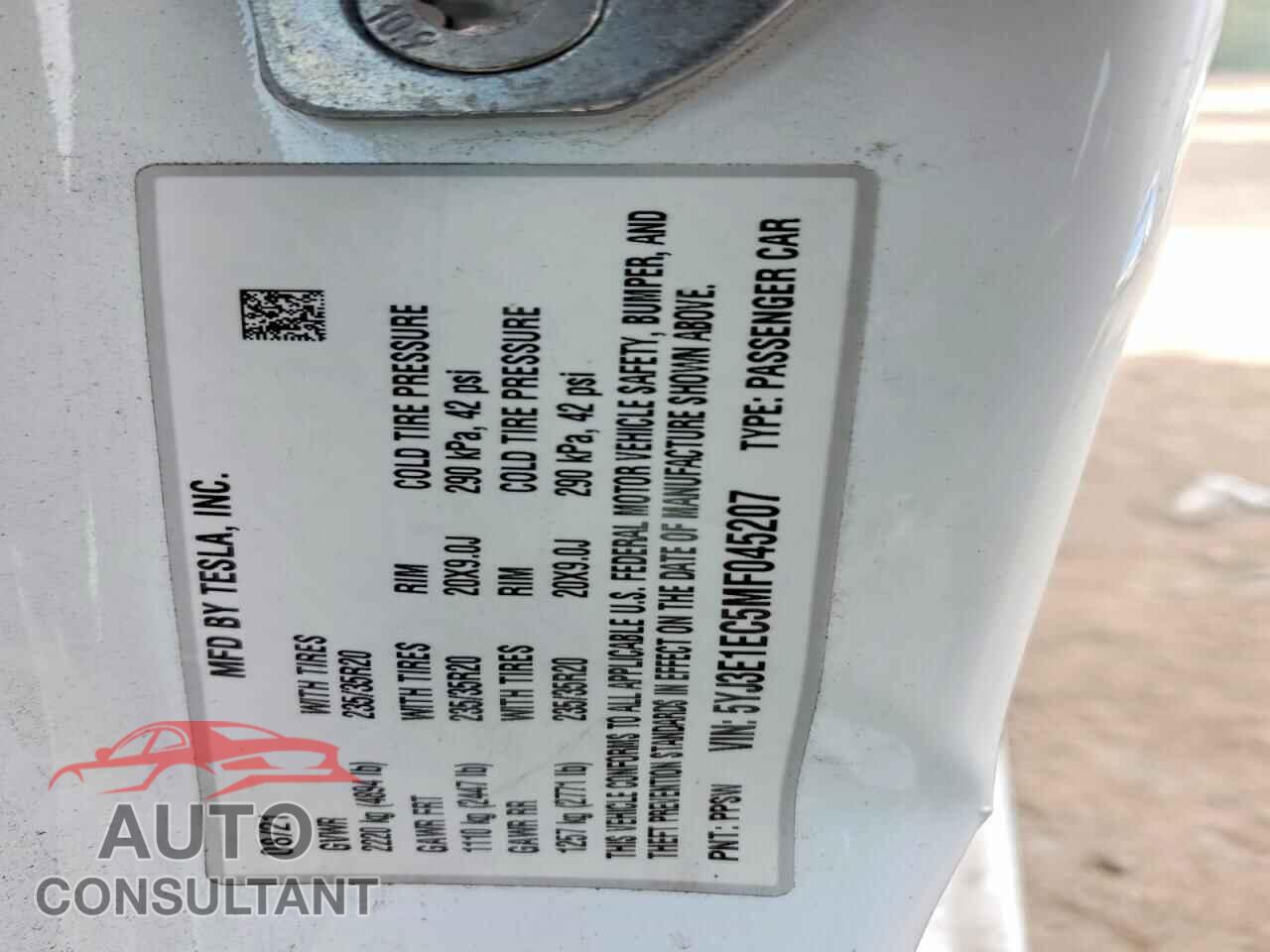 TESLA MODEL 3 2021 - 5YJ3E1EC5MF045207