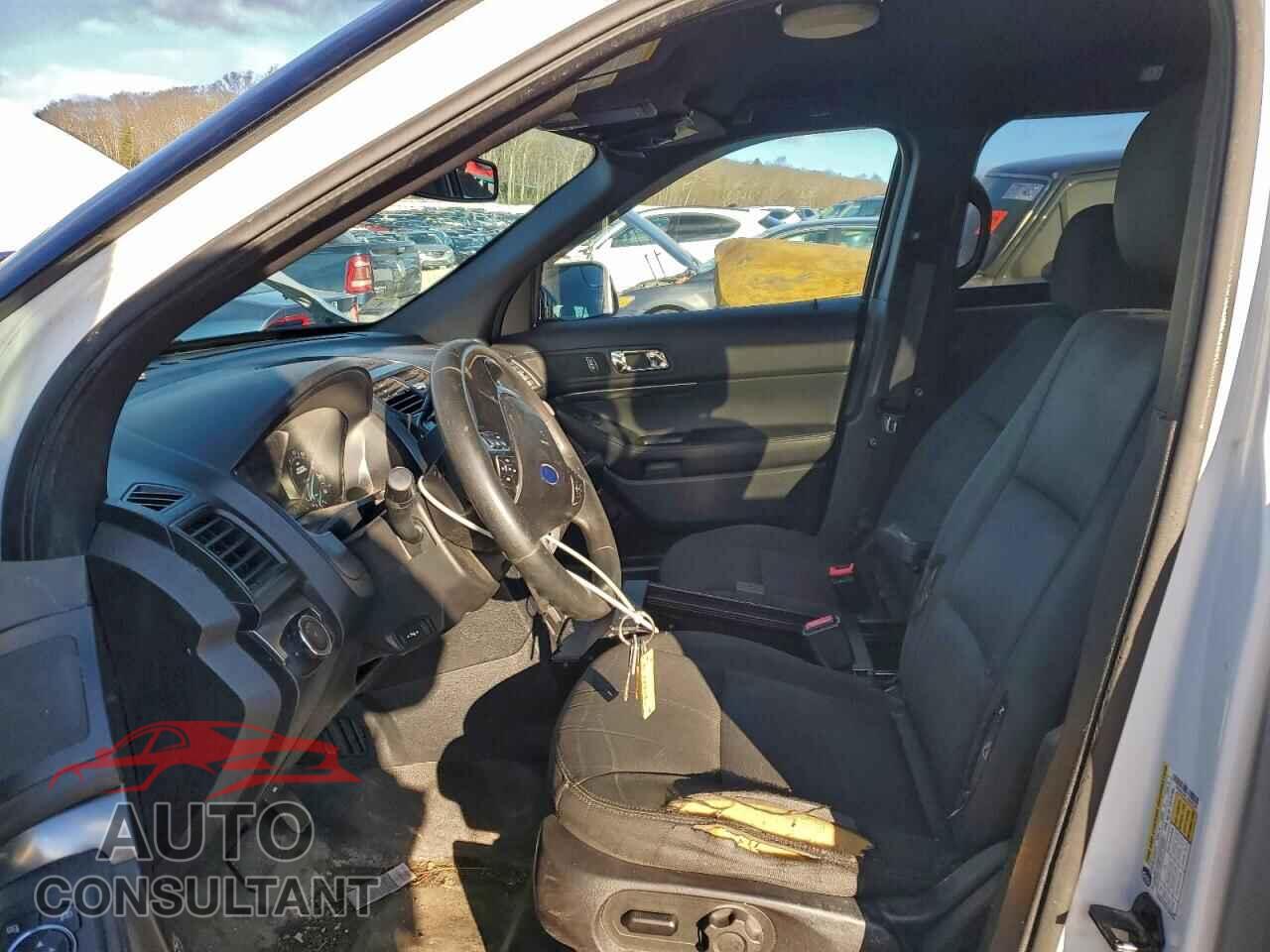 FORD EXPLORER 2018 - 1FM5K8AR7JGB92226