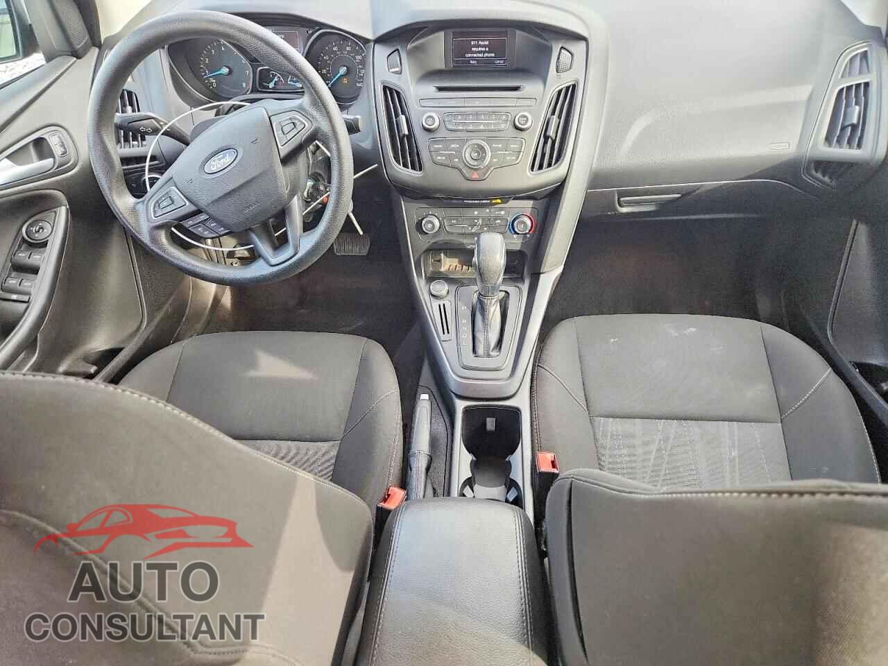 FORD FOCUS 2017 - 1FADP3F29HL221023