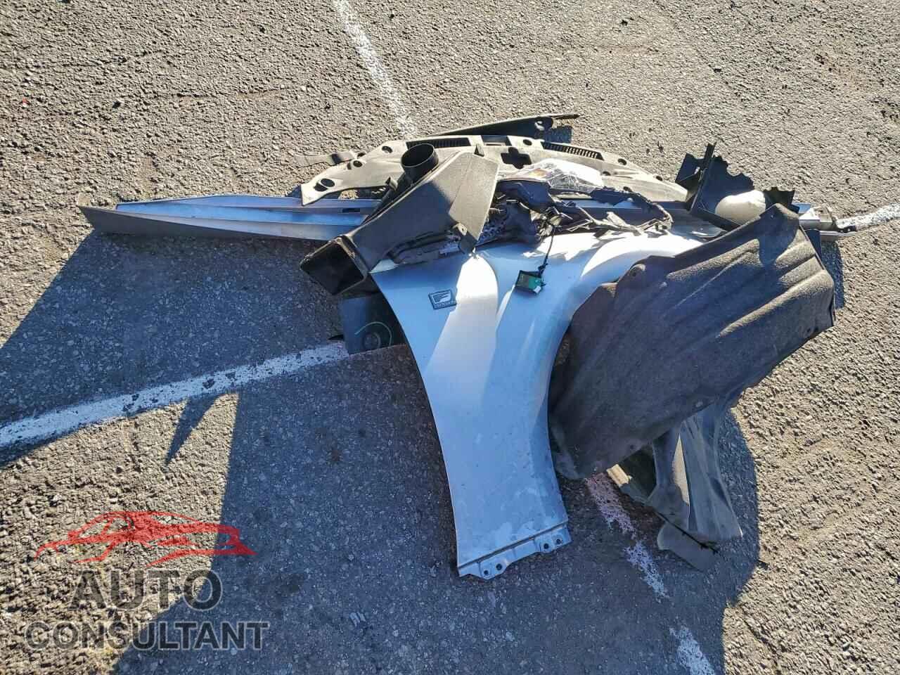 LEXUS IS 2015 - JTHBE1D28F5020177