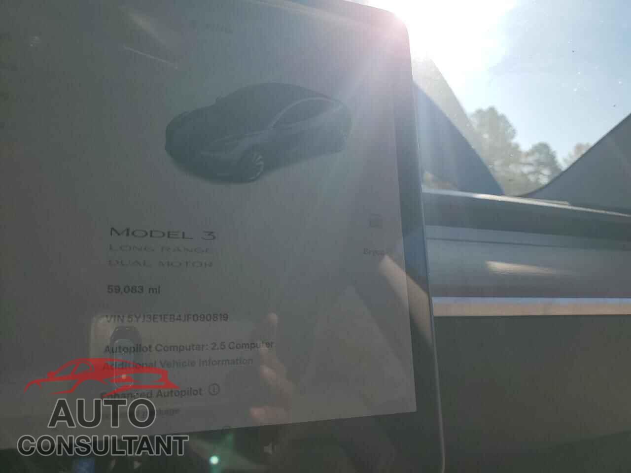 TESLA MODEL 3 2018 - 5YJ3E1EB4JF090819