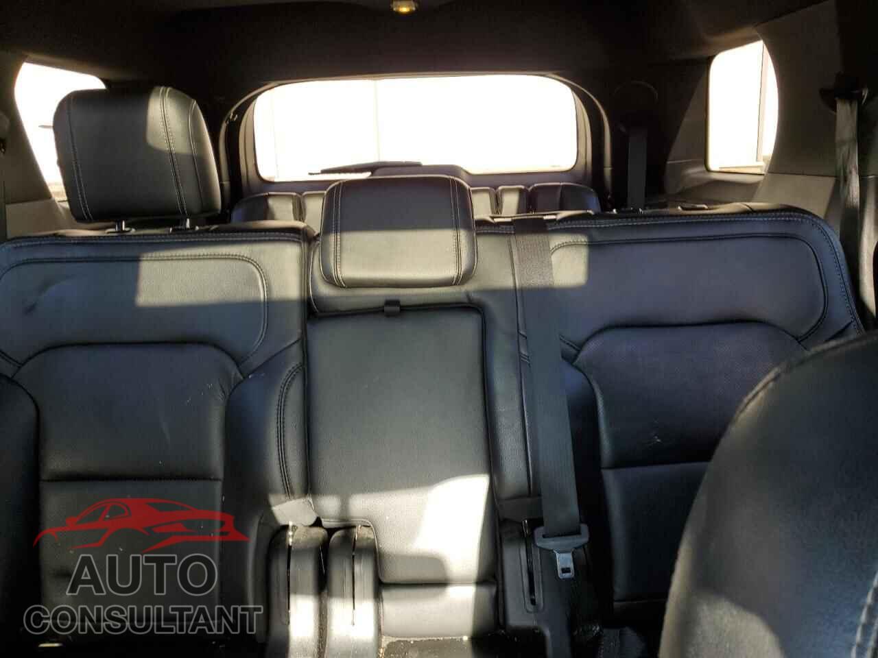 FORD EXPLORER 2017 - 1FM5K7F81HGD83483