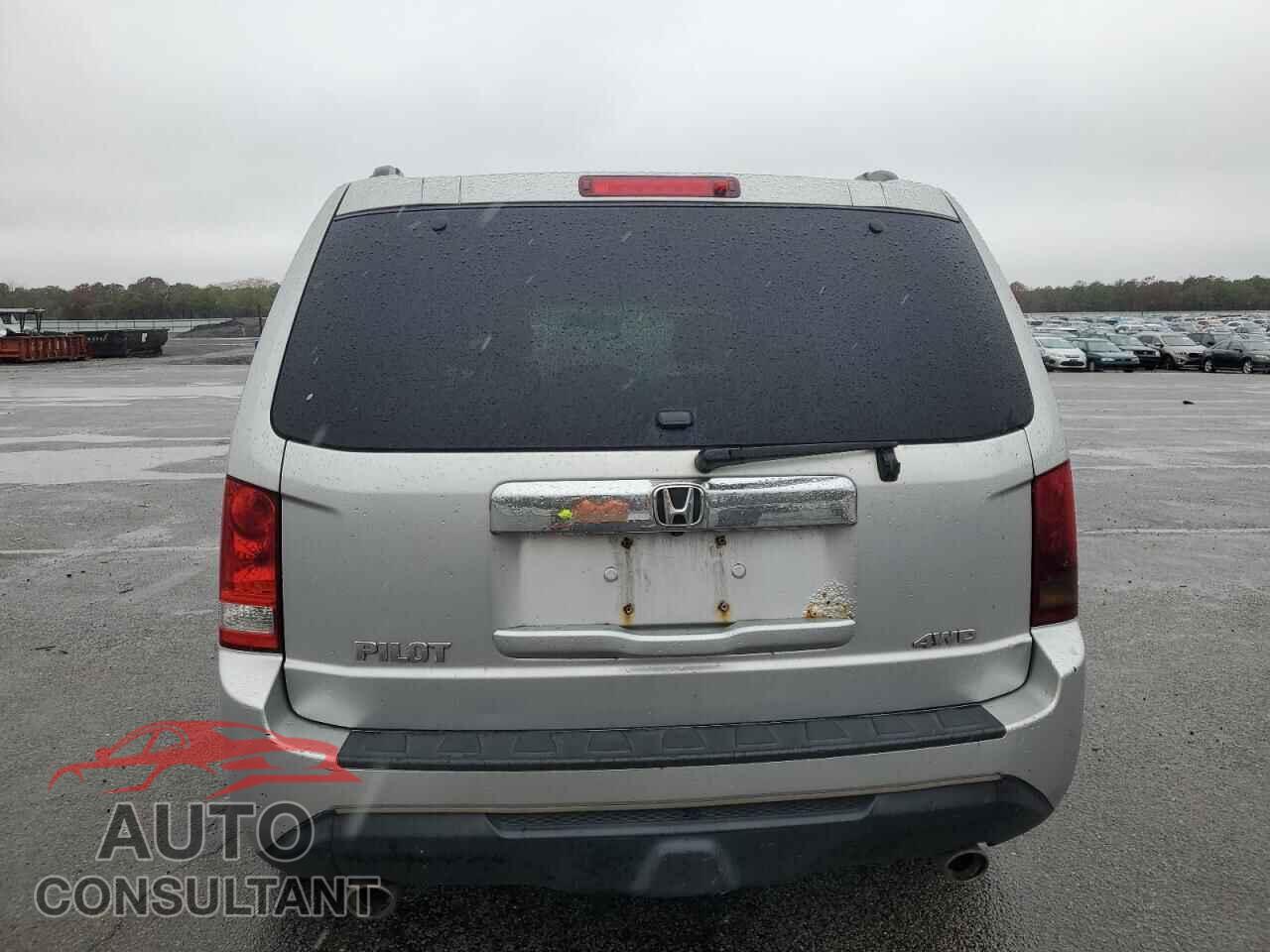 HONDA PILOT 2012 - 5FNYF4H50CB009232