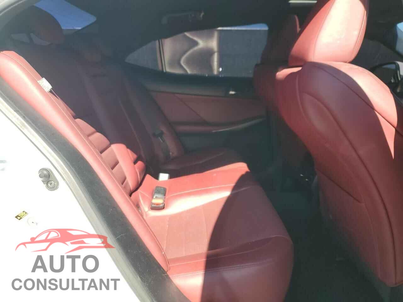 LEXUS IS 2016 - JTHBA1D2XG5008142