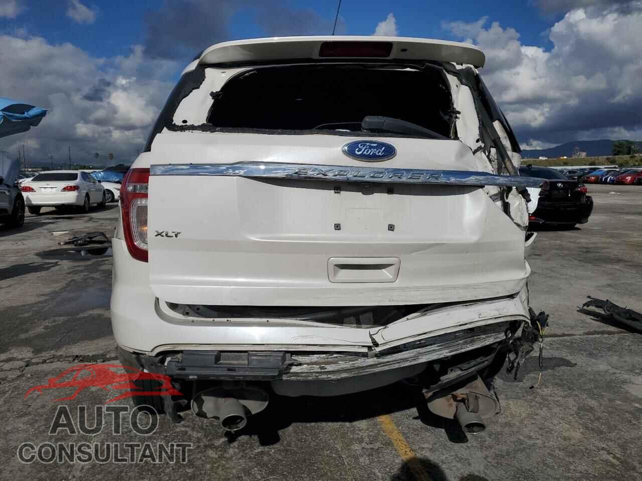 FORD EXPLORER 2015 - 1FM5K7D81FGA45906