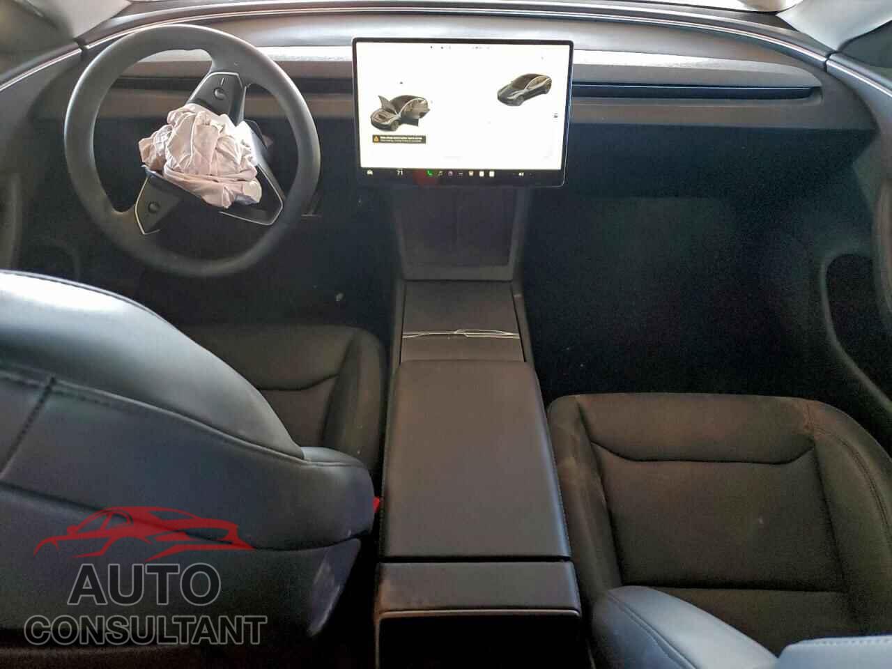 TESLA MODEL 3 2024 - 5YJ3E1EA7RF782348