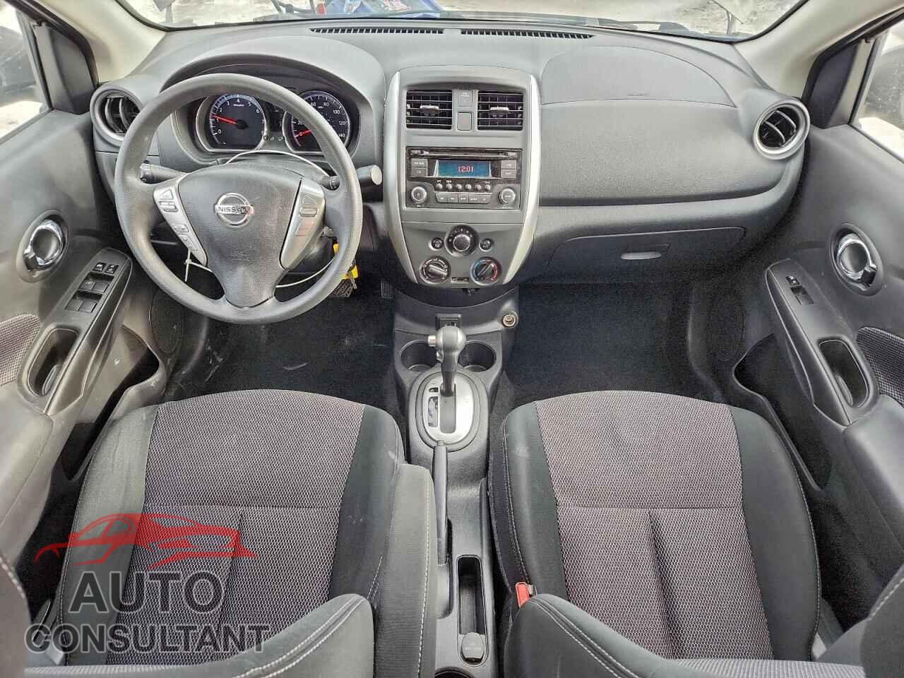 NISSAN VERSA 2017 - 3N1CN7APXHL856488