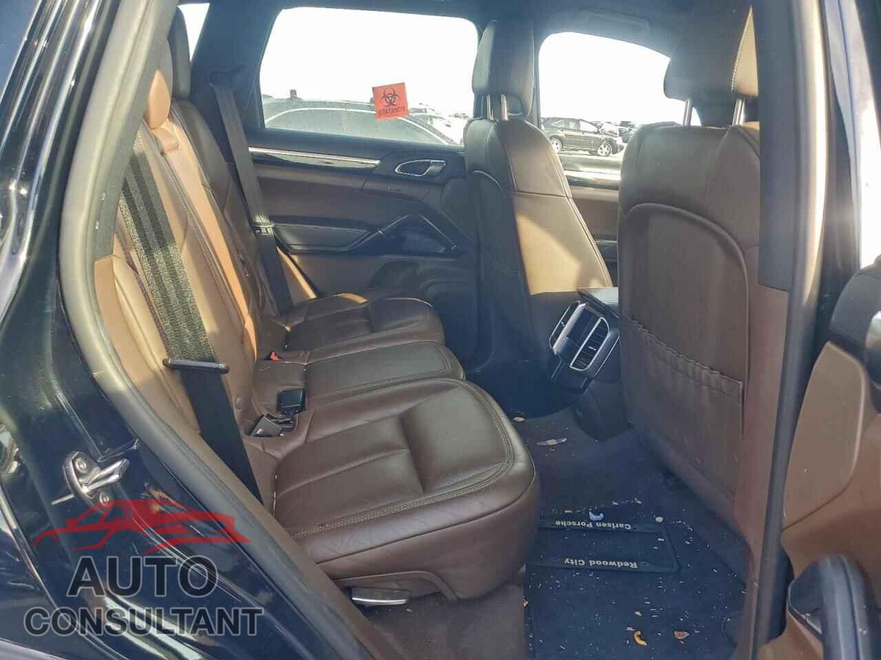 PORSCHE CAYENNE 2017 - WP1AA2A27HKA87486