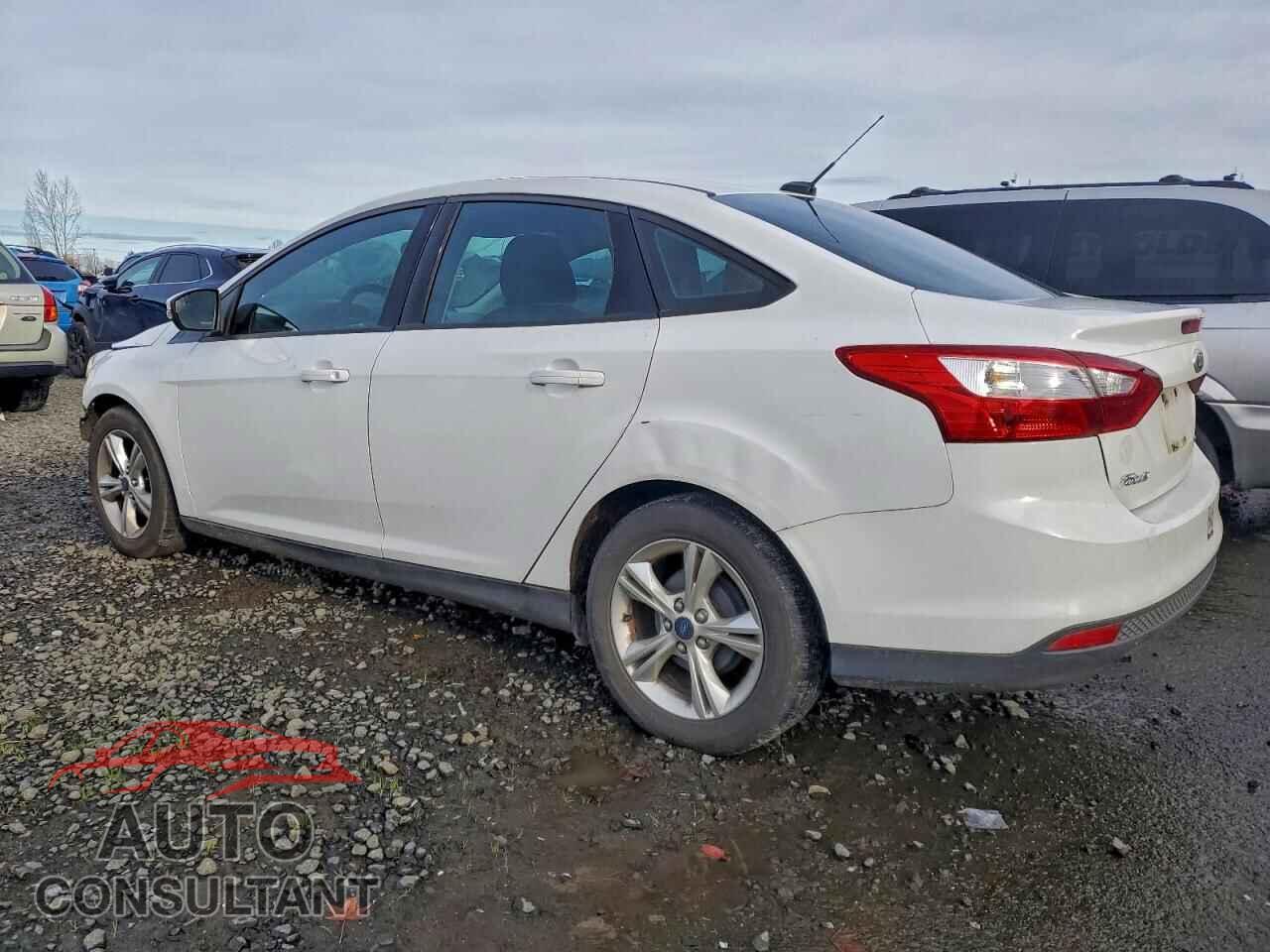 FORD FOCUS 2013 - 1FADP3F2XDL335123