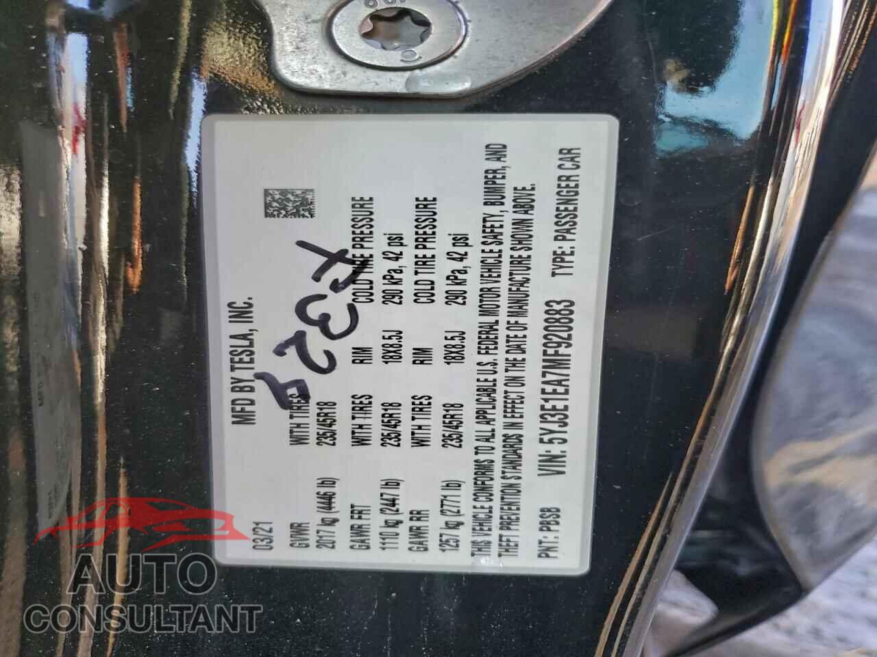 TESLA MODEL 3 2021 - 5YJ3E1EA7MF920883