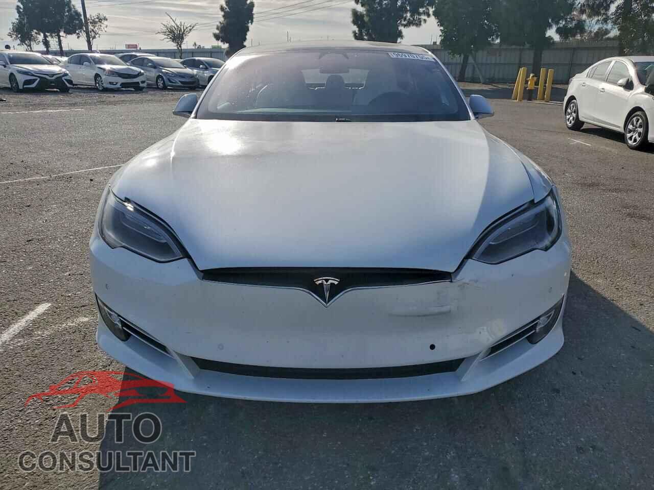 TESLA MODEL S 2018 - 5YJSA1E20JF272766