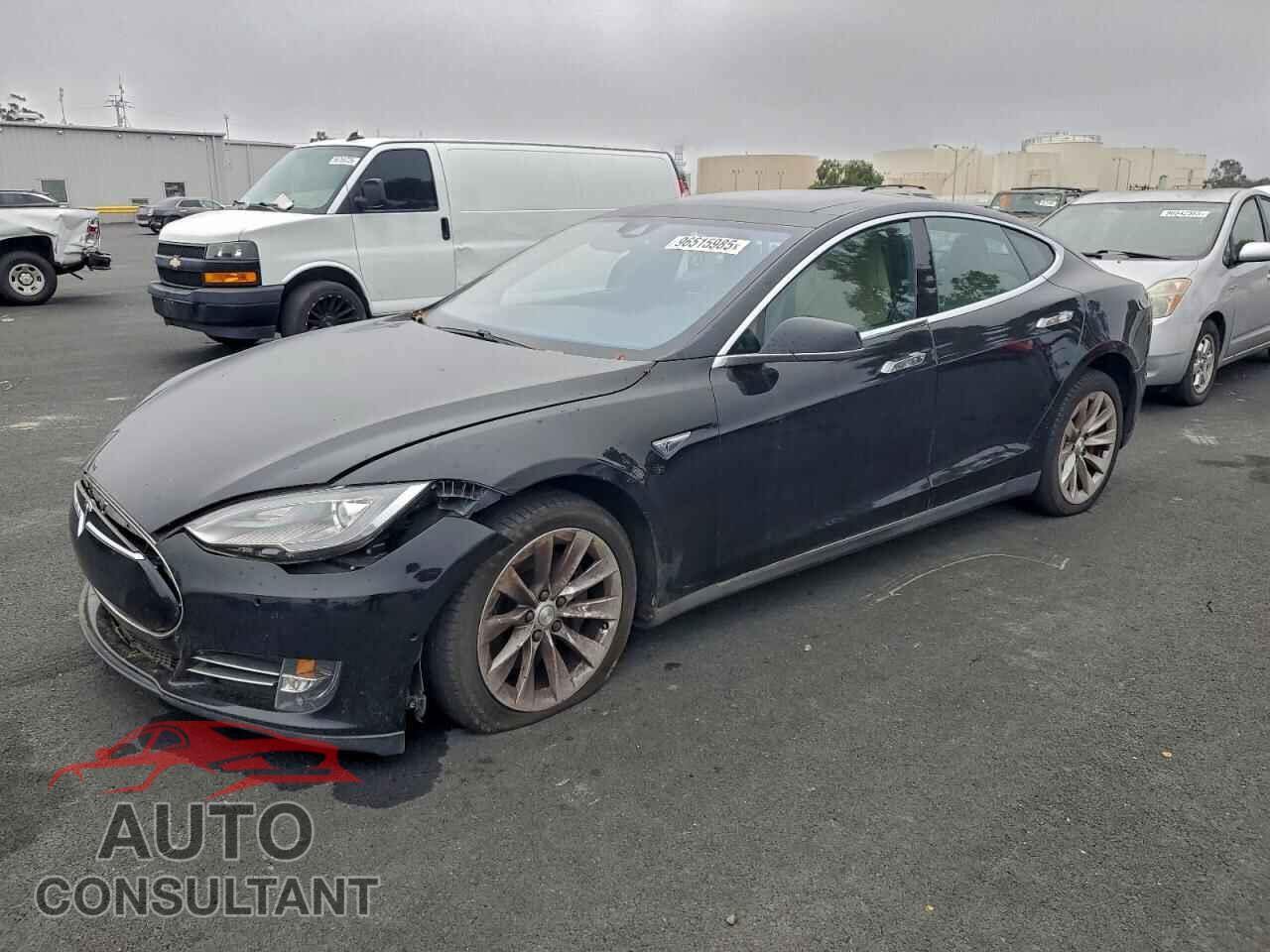 TESLA MODEL S 2015 - 5YJSA1E47FF110870