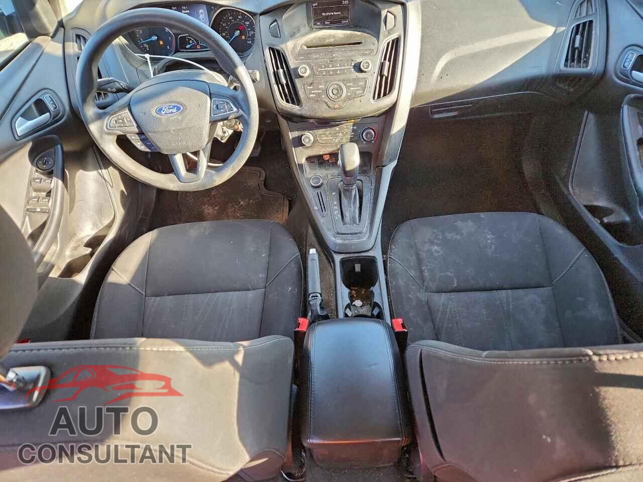 FORD FOCUS 2017 - 1FADP3F25HL240782