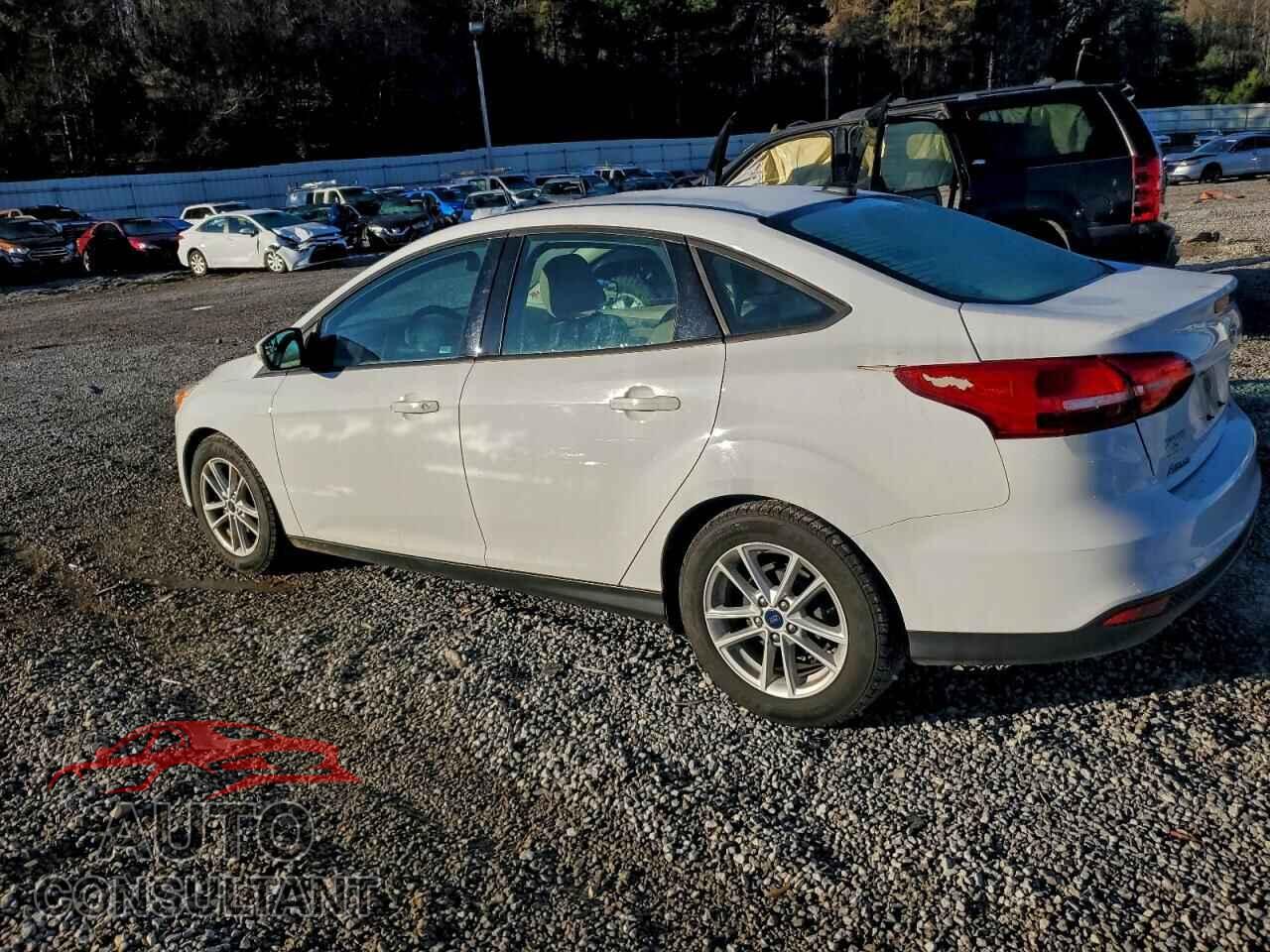 FORD FOCUS 2017 - 1FADP3F21HL337722