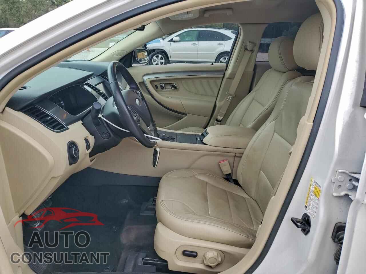 FORD TAURUS 2015 - 1FAHP2E89FG148534