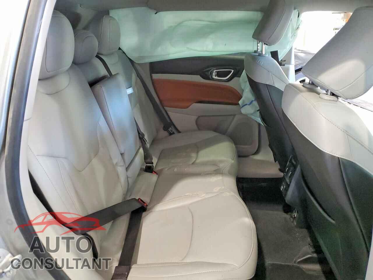 JEEP COMPASS 2022 - 3C4NJDCB1NT117202