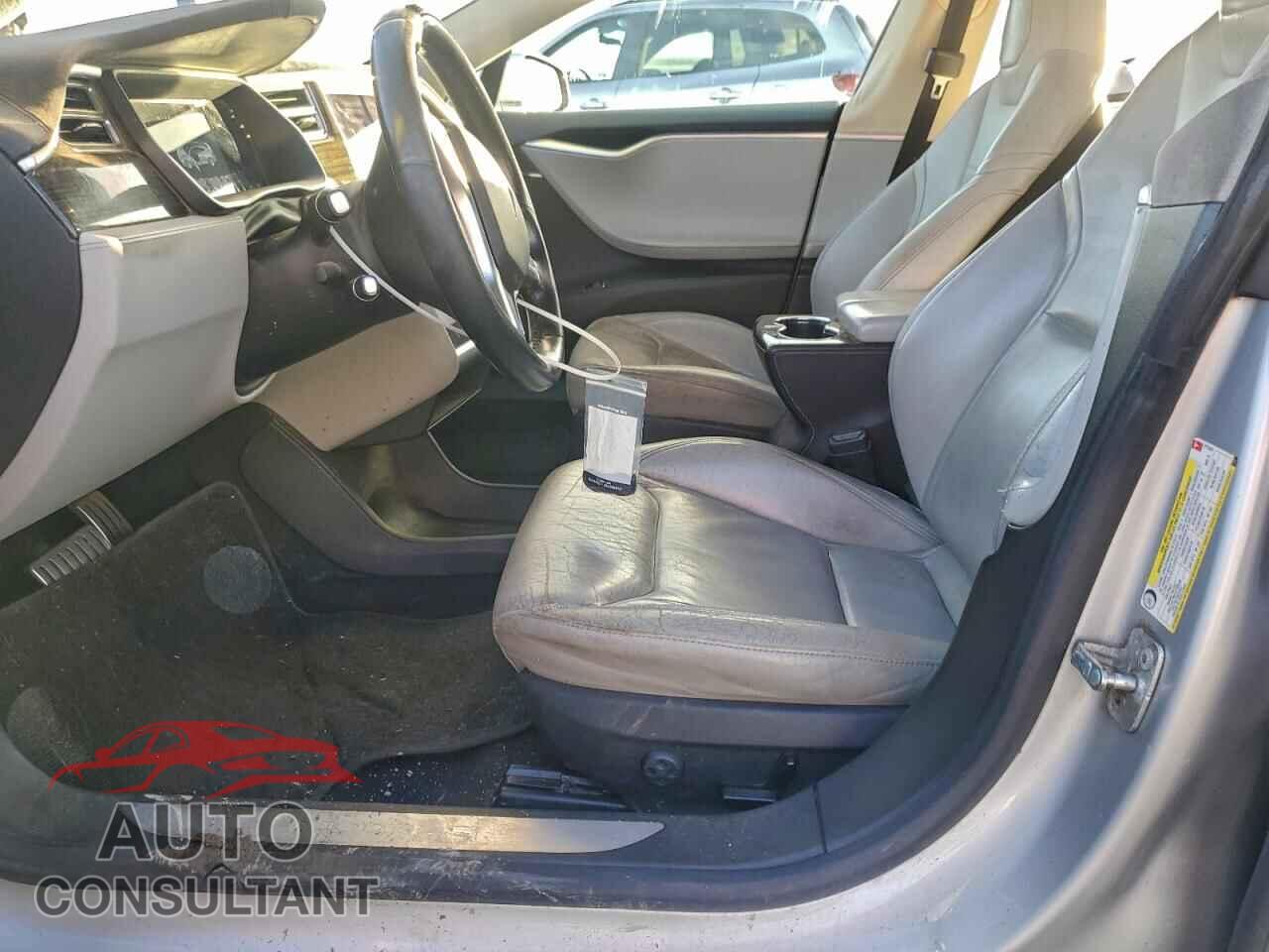 TESLA MODEL S 2015 - 5YJSA1H2XFFP75269