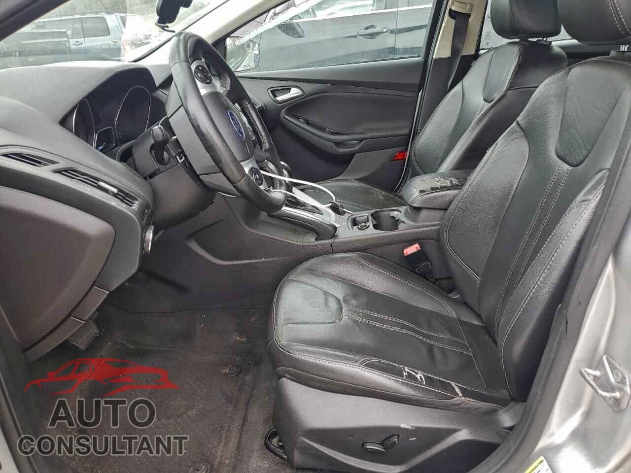FORD FOCUS 2014 - 1FADP3F26EL126219