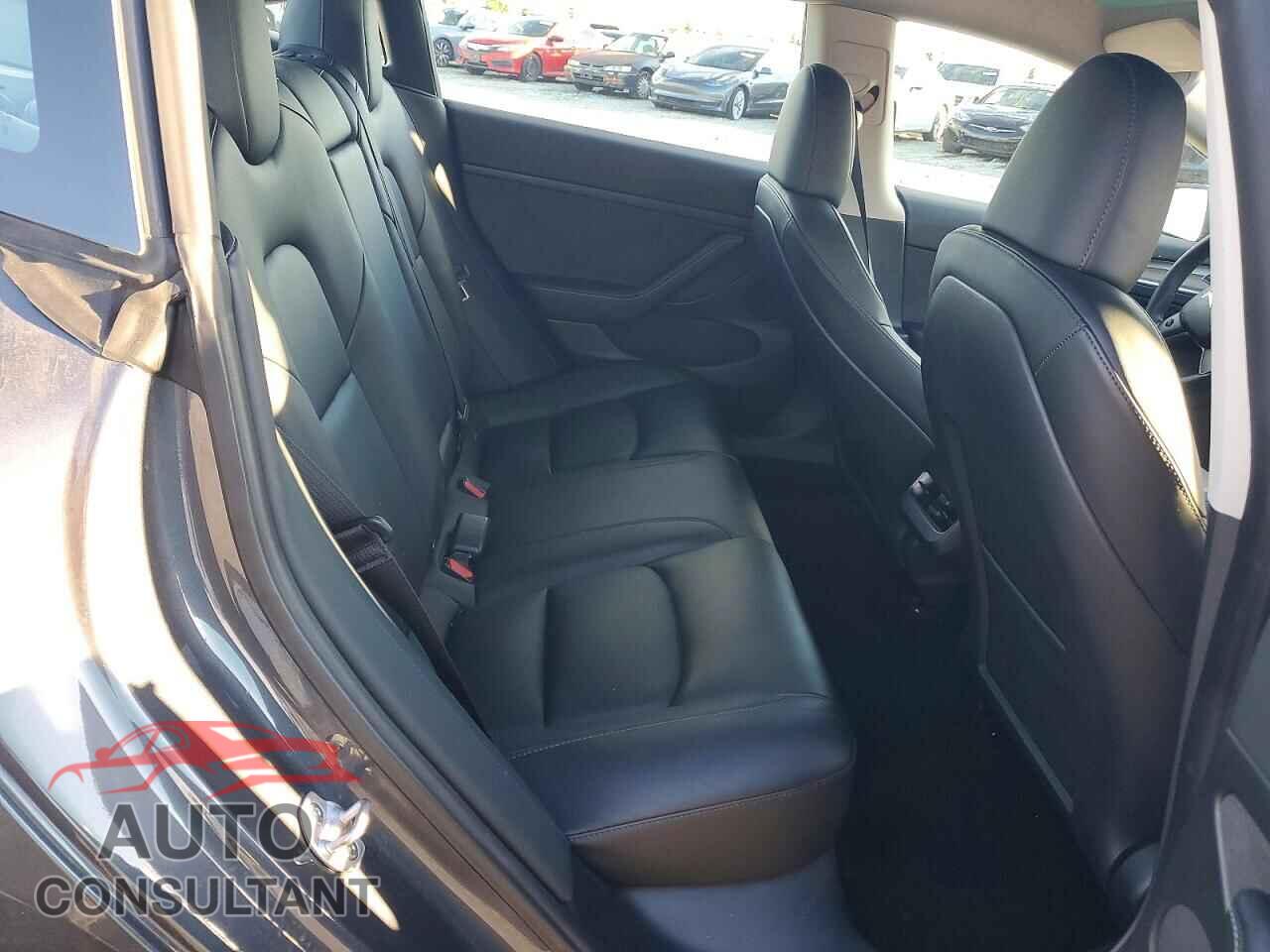 TESLA MODEL 3 2023 - 5YJ3E1EA0PF617464