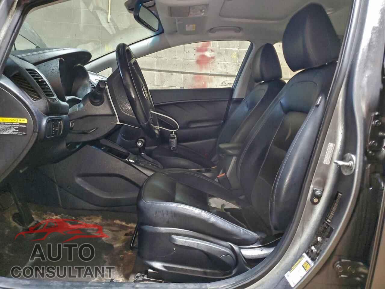 KIA FORTE 2016 - KNAFZ4A84G5454418