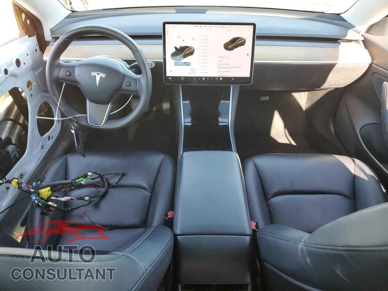 TESLA MODEL 3 2020 - 5YJ3E1EA1LF633165