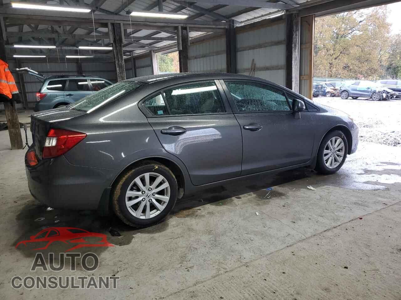HONDA CIVIC 2012 - 2HGFB2F90CH592040