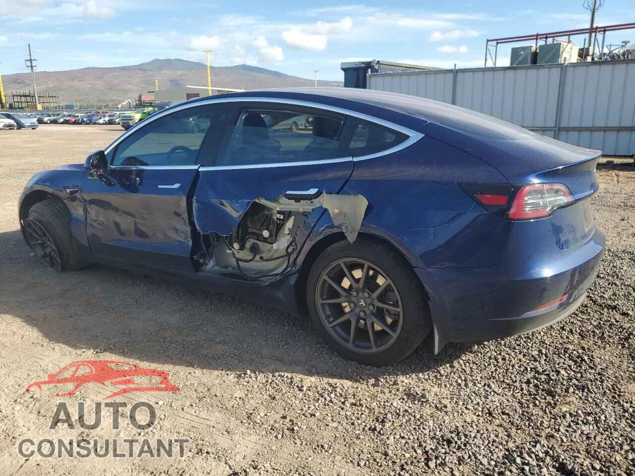 TESLA MODEL 3 2018 - 5YJ3E1EA8JF041940