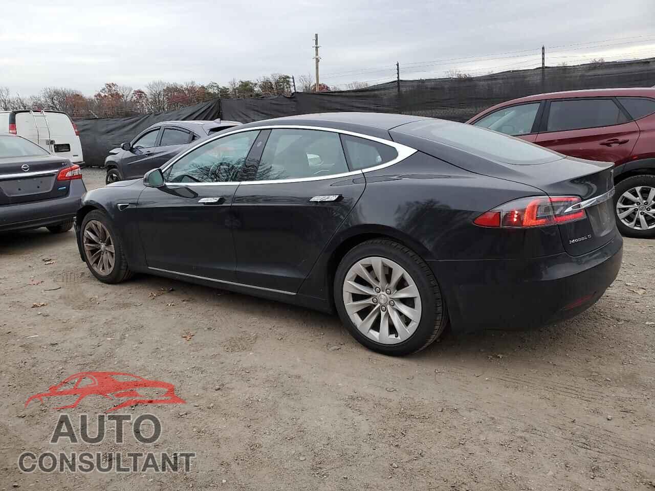 TESLA MODEL S 2017 - 5YJSA1E15HF209440