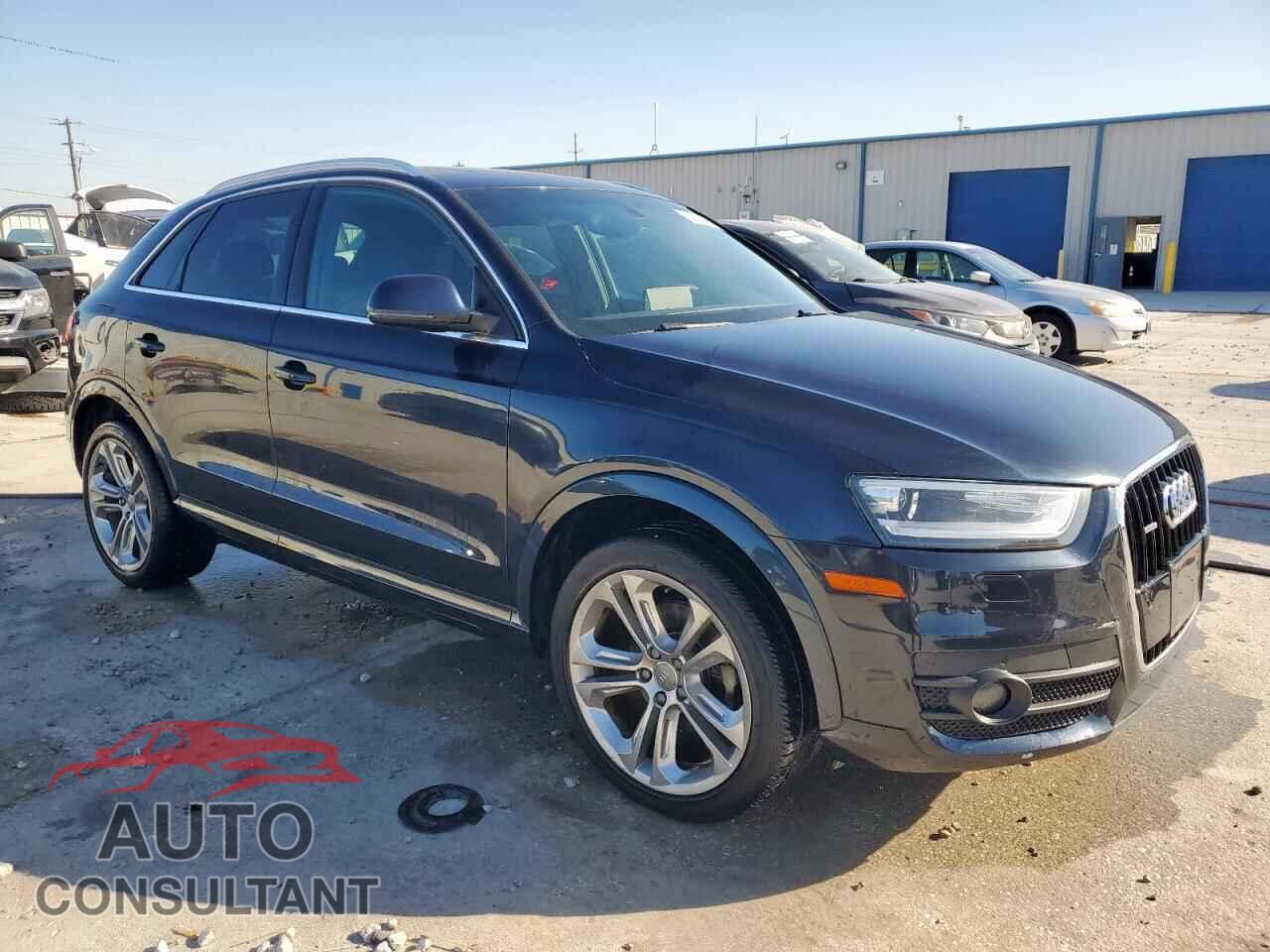 AUDI Q3 2015 - WA1EFCFS9FR004285