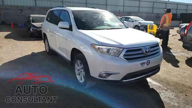 TOYOTA HIGHLANDER 2013 - 5TDBK3EH8DS224929
