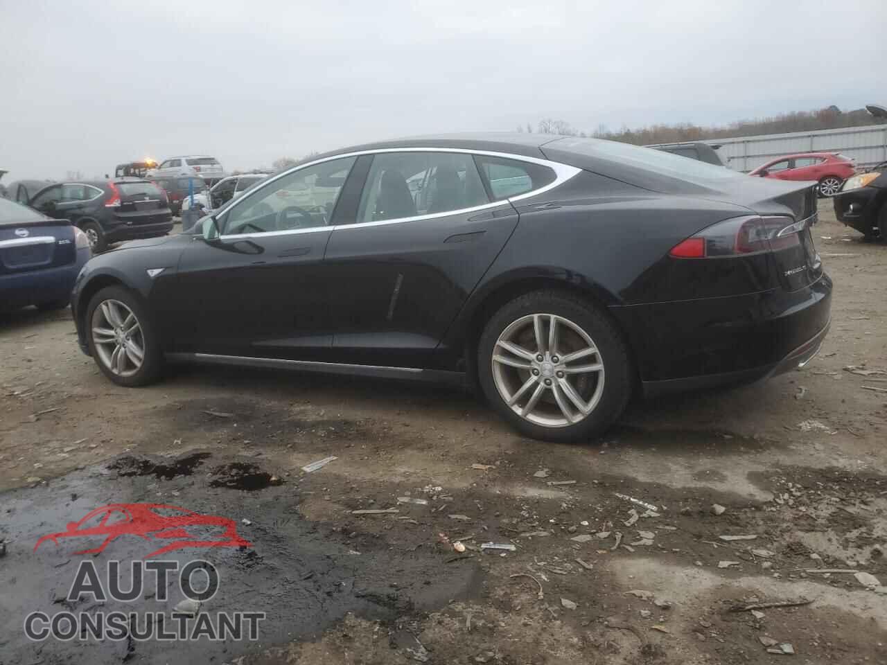 TESLA MODEL S 2015 - 5YJSA1S17FFP74256