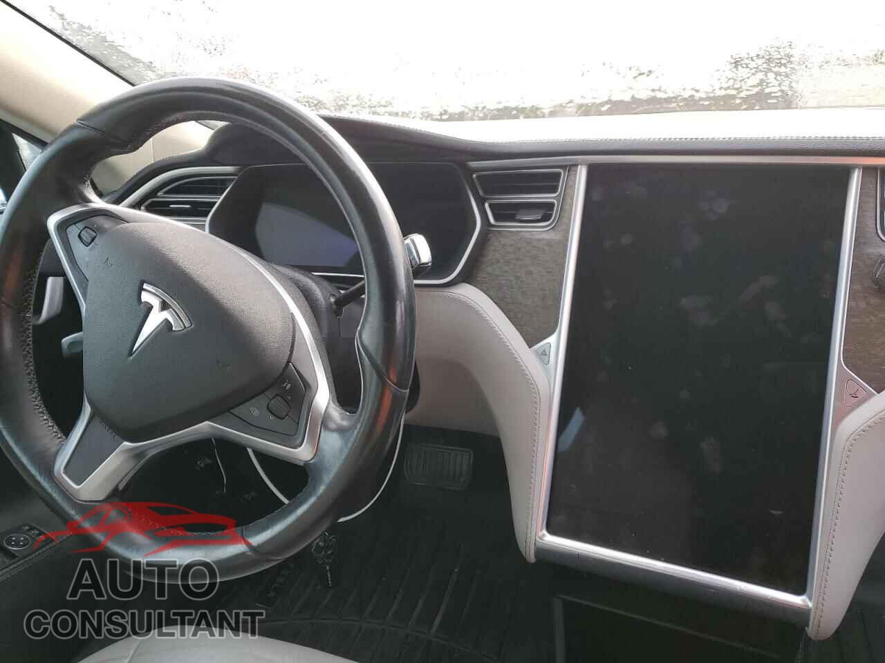 TESLA MODEL S 2014 - 5YJSA1H19EFP38719