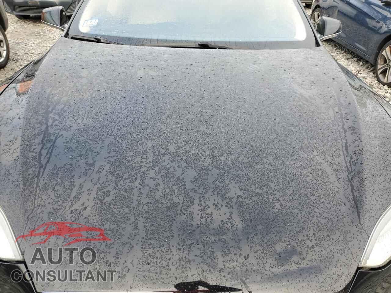 TESLA MODEL S 2014 - 5YJSA1H19EFP38719