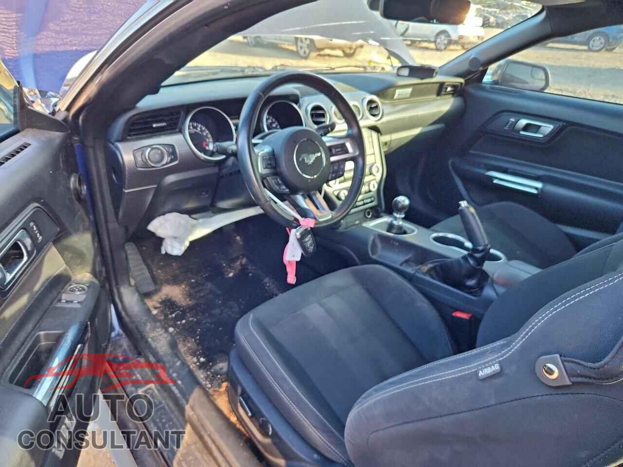 FORD MUSTANG 2019 - 1FA6P8CF8K5199010