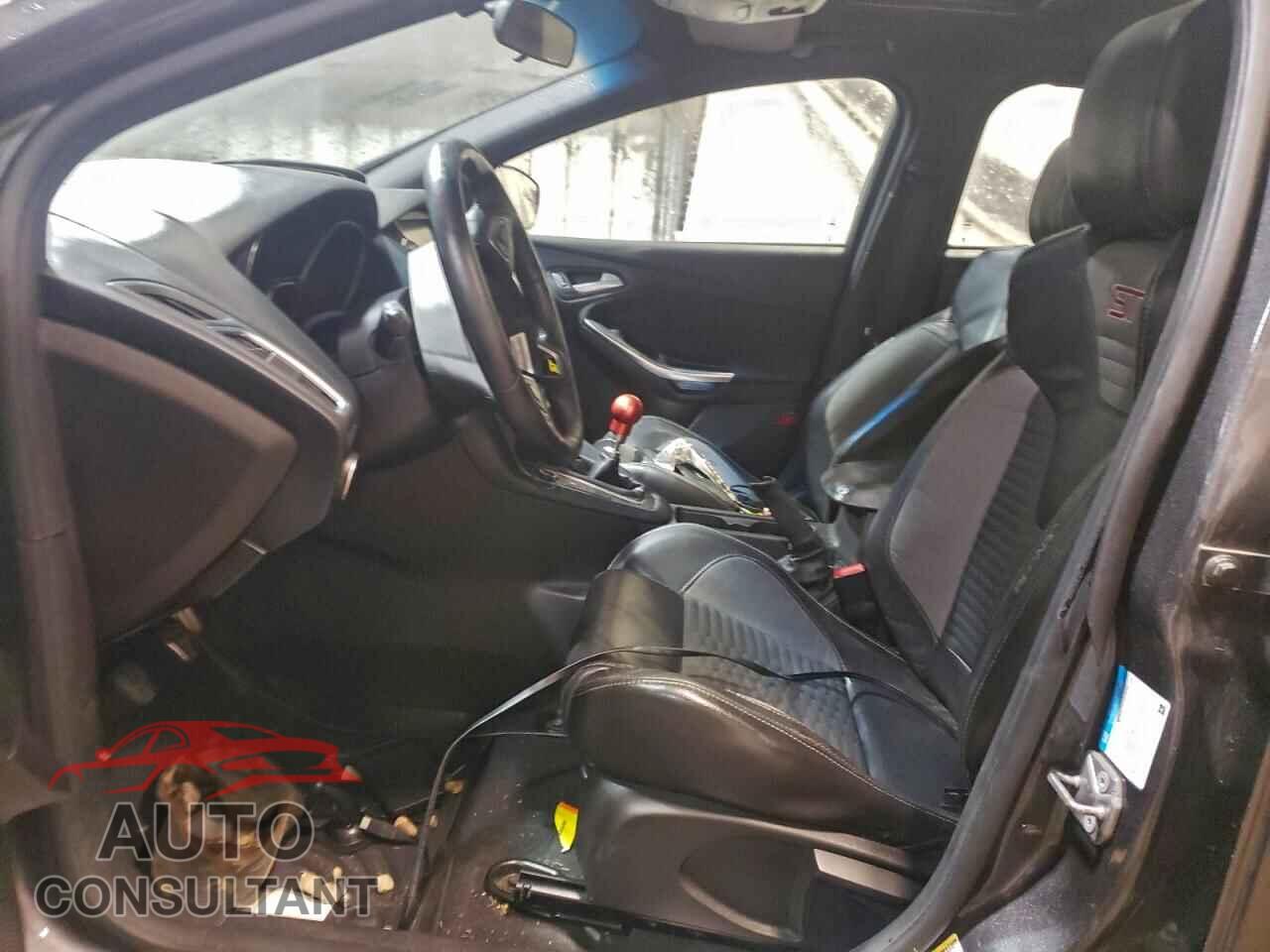 FORD FOCUS 2015 - 1FADP3L93FL274671
