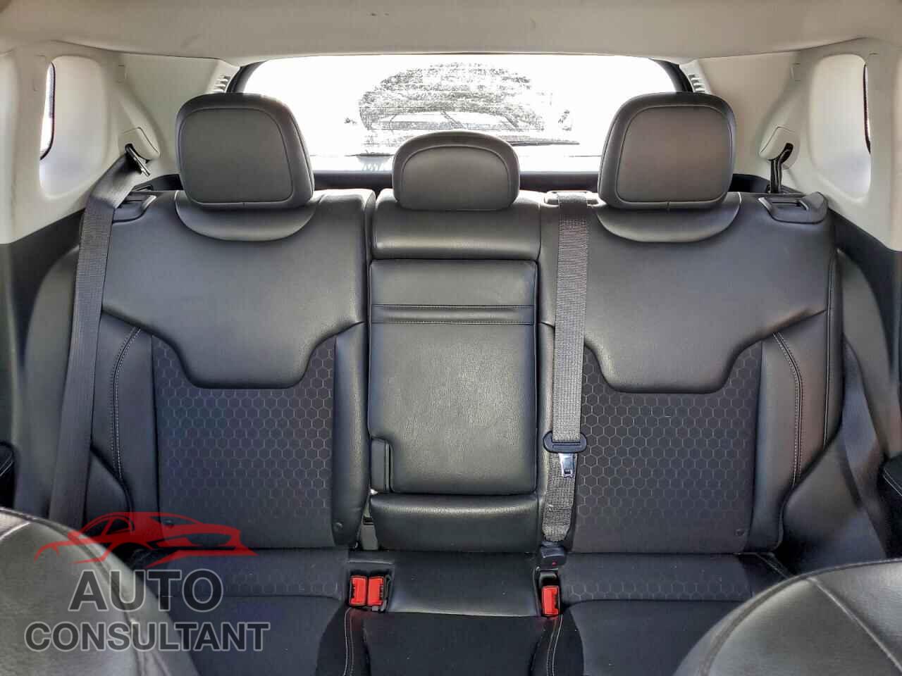 JEEP COMPASS 2018 - 3C4NJDBB2JT349576