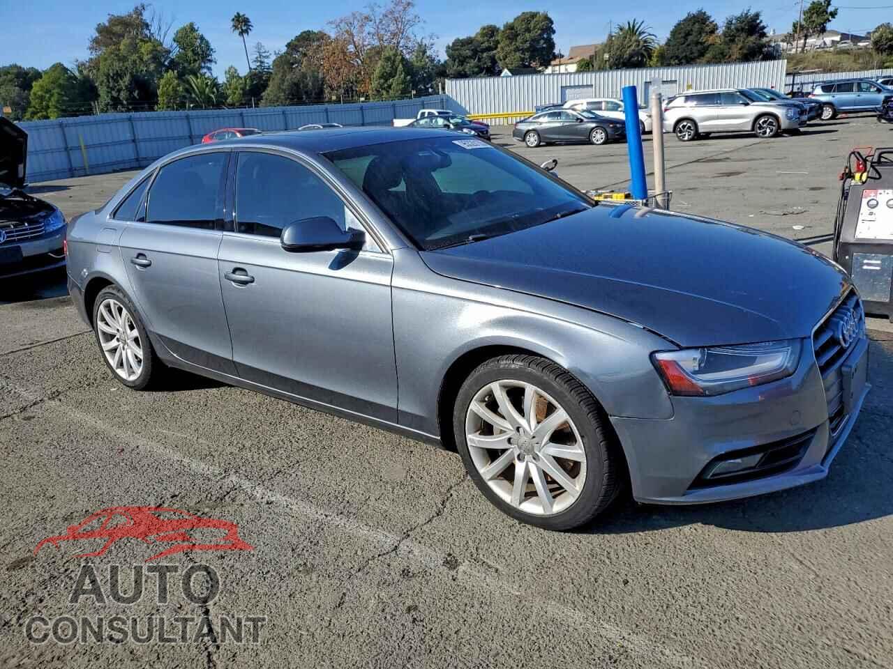 AUDI A4 2013 - WAUEFAFL7DN026869