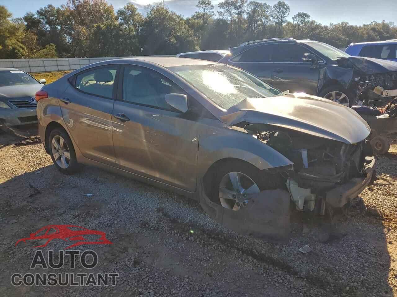 HYUNDAI ELANTRA 2013 - 5NPDH4AE7DH161689