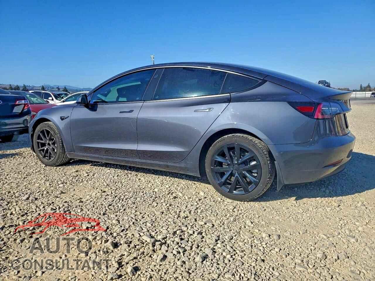 TESLA MODEL 3 2022 - 5YJ3E1EA9NF153328