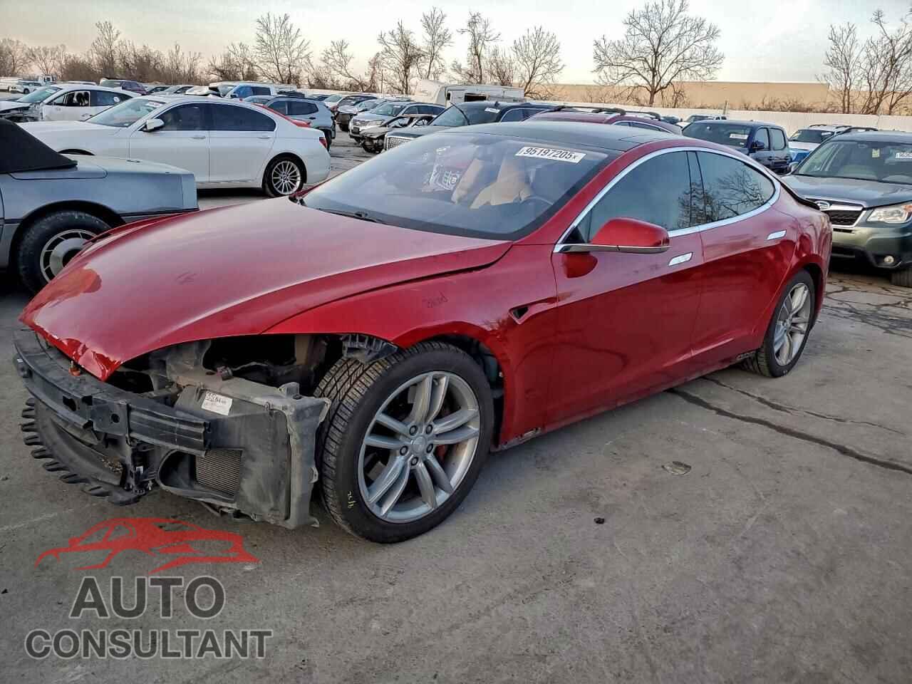 TESLA MODEL S 2014 - 5YJSA1H10EFP36566