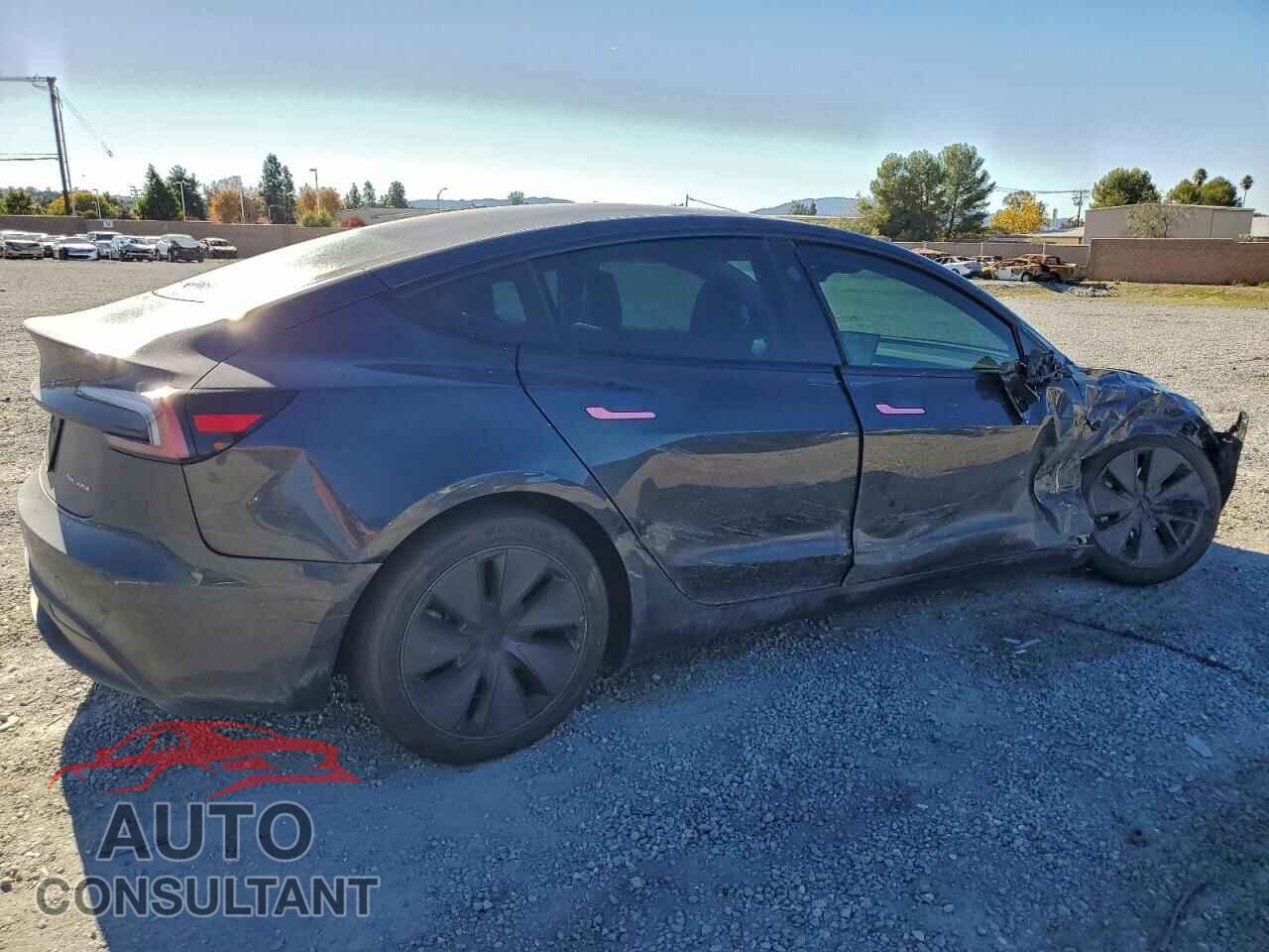 TESLA MODEL 3 2025 - 5YJ3E1EB6SF883881