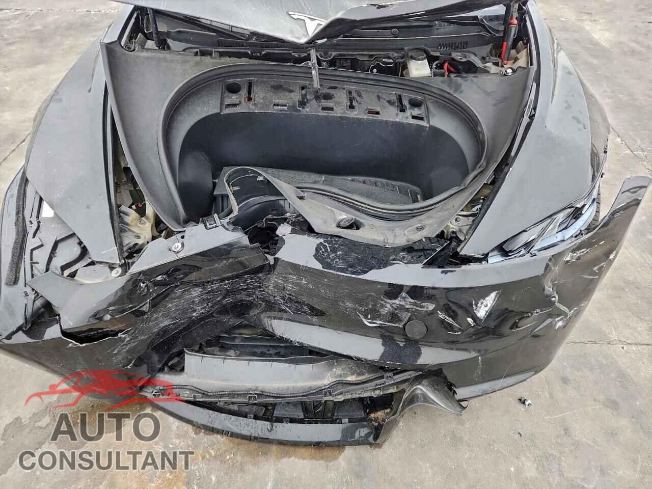 TESLA MODEL 3 2024 - 5YJ3E1EB4RF766777