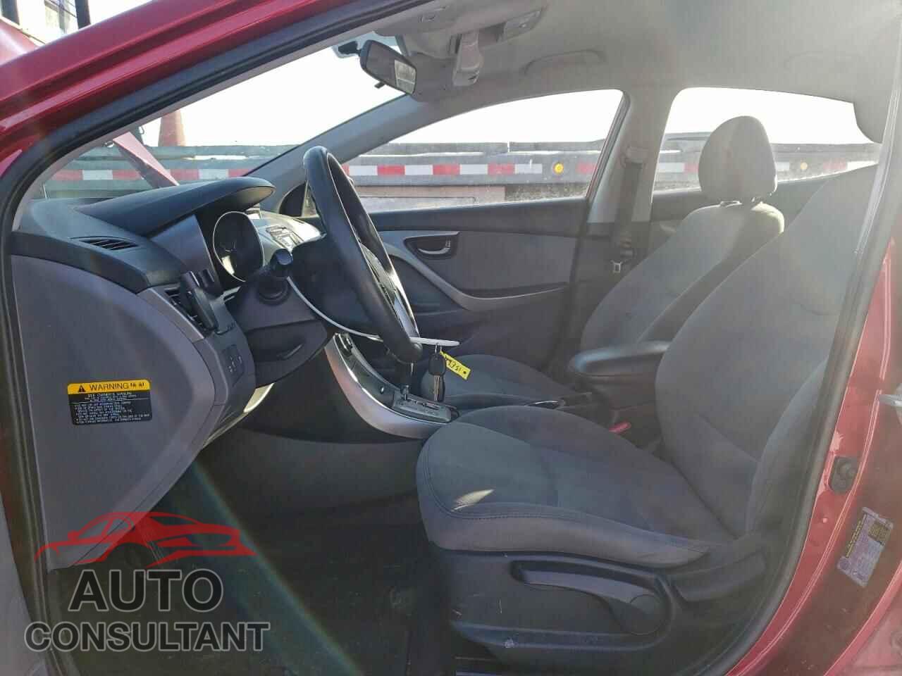 HYUNDAI ELANTRA 2013 - 5NPDH4AE2DH446512