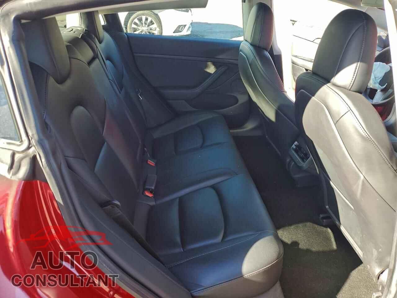 TESLA MODEL 3 2021 - 5YJ3E1EB4MF073703