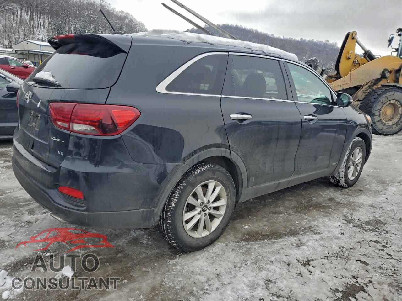 KIA SORENTO 2019 - 5XYPGDA53KG560975