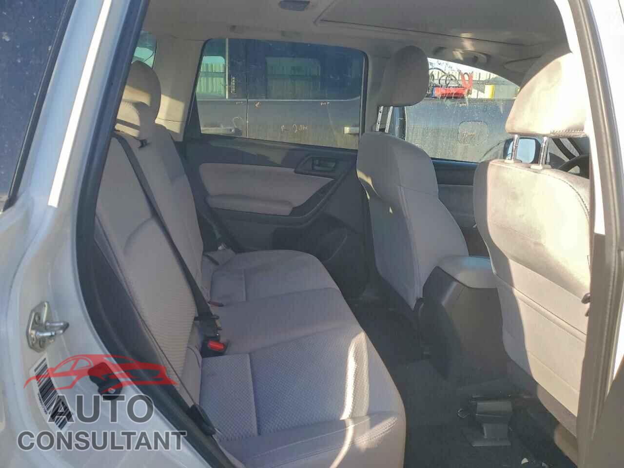 SUBARU FORESTER 2017 - JF2SJAEC0HH544401