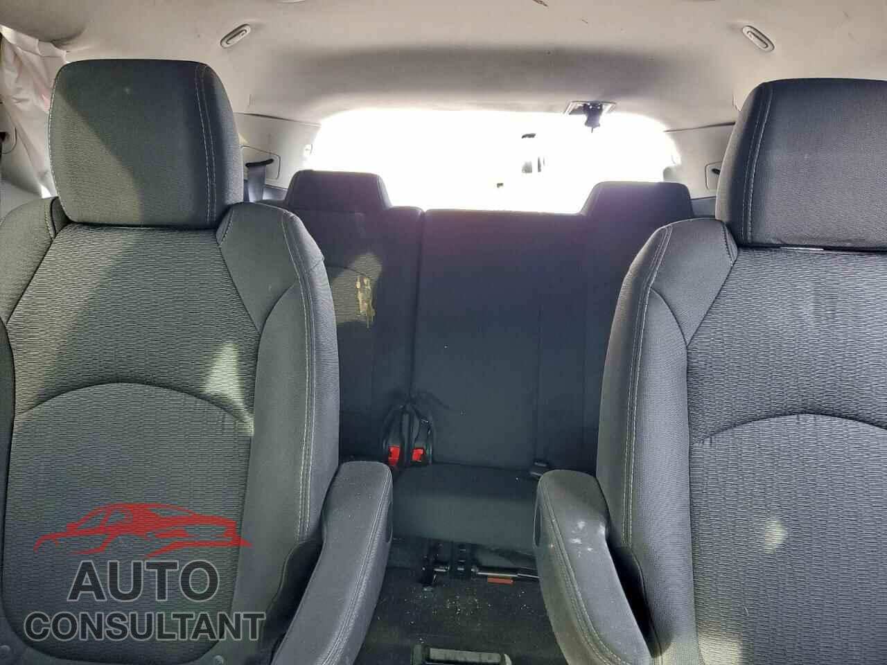 CHEVROLET TRAVERSE 2017 - 1GNKVHKD2HJ123742