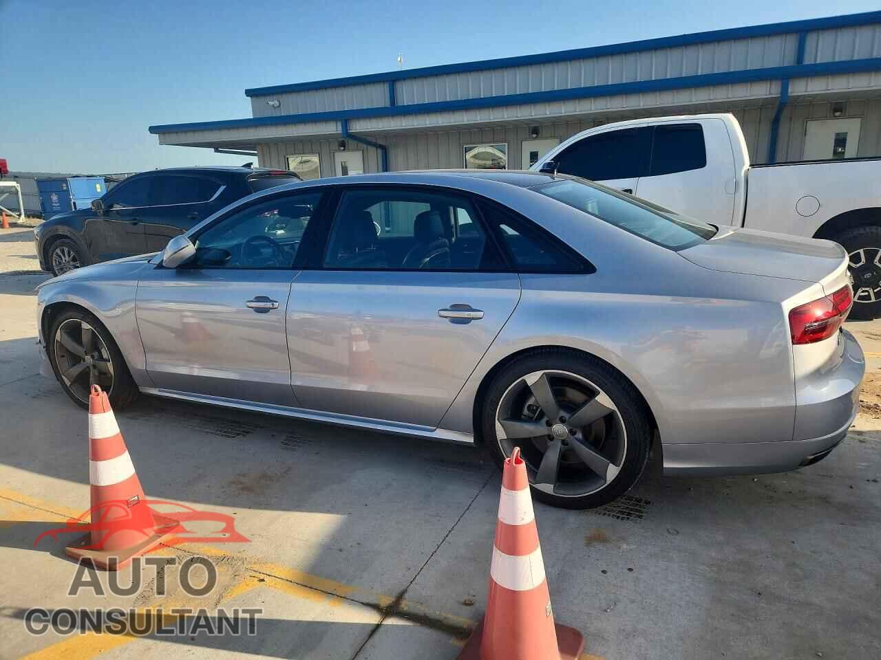 AUDI A8 2017 - WAU43AFD0HN017644